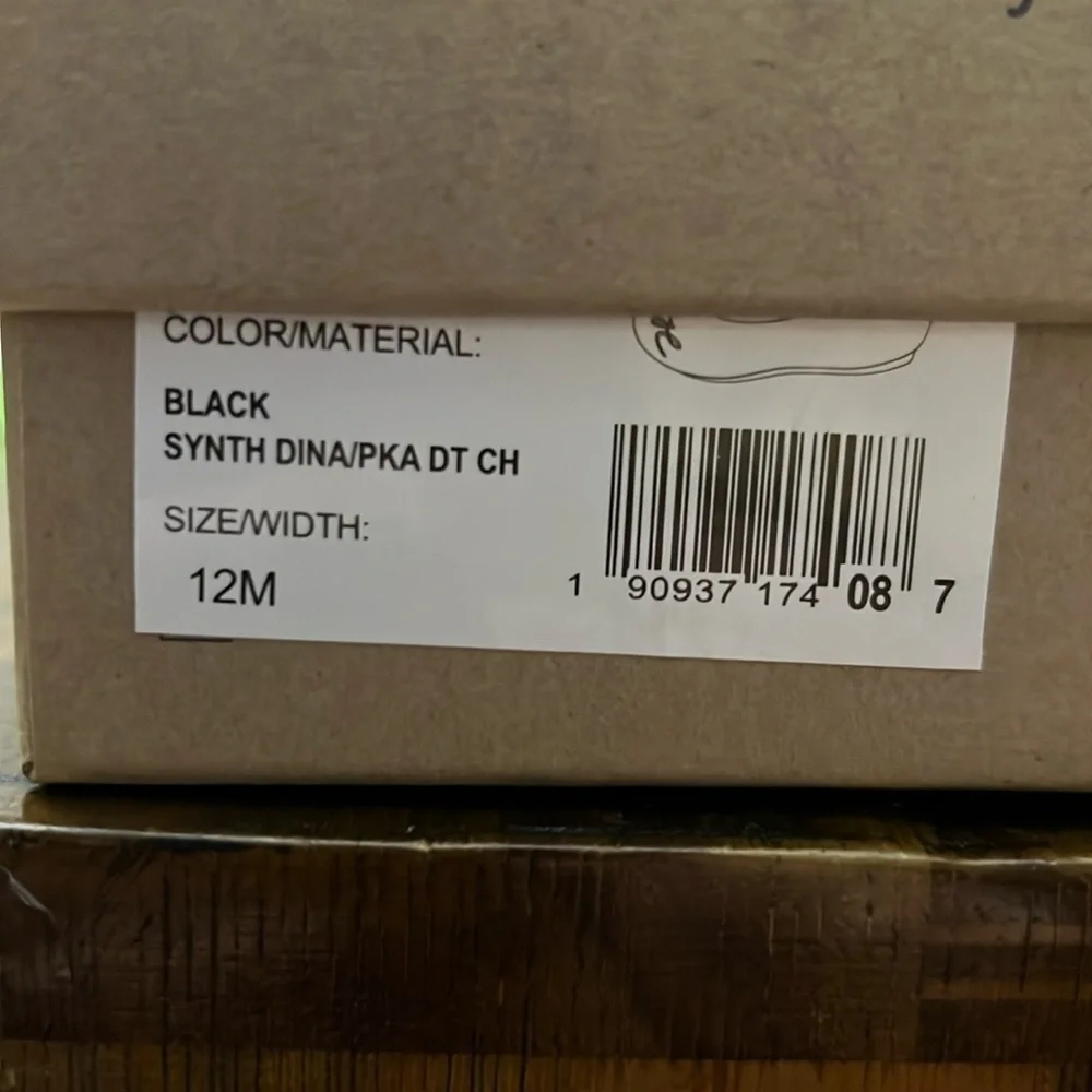 🆕Black Ballet Flats by Ellen, size 12M NWT
